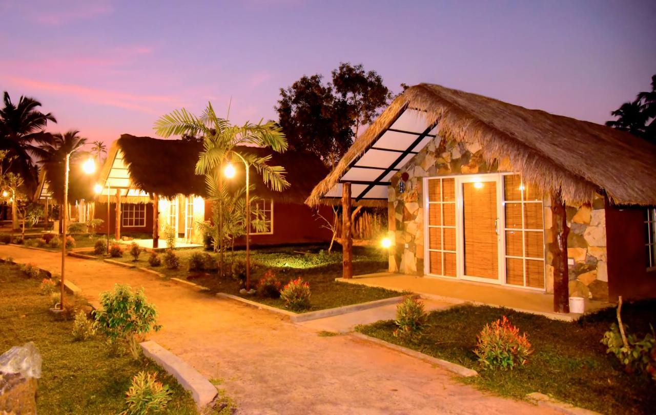 Coco Village Hotel Chilaw Bangadeniya Extérieur photo